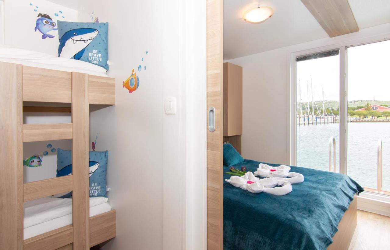 포르토로즈 Floating House Adela 빌라 외부 사진