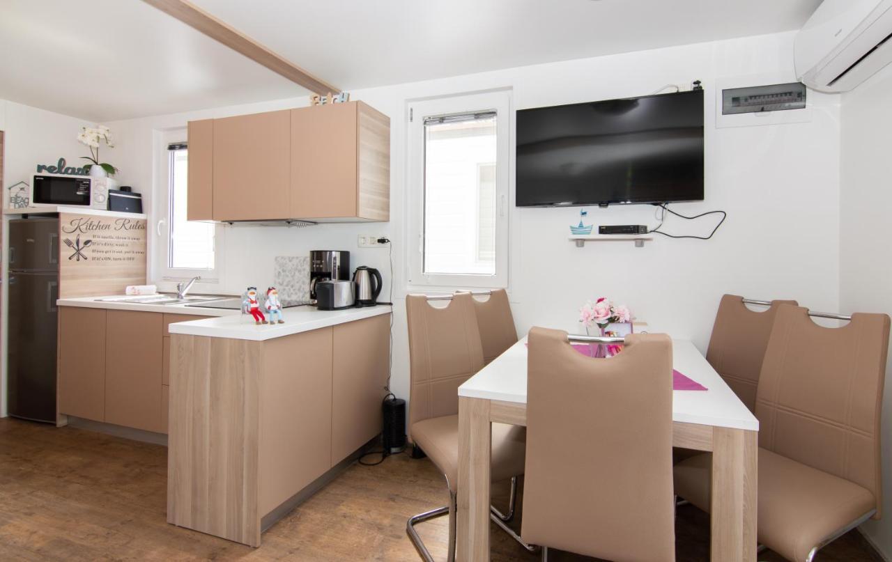 포르토로즈 Floating House Adela 빌라 외부 사진